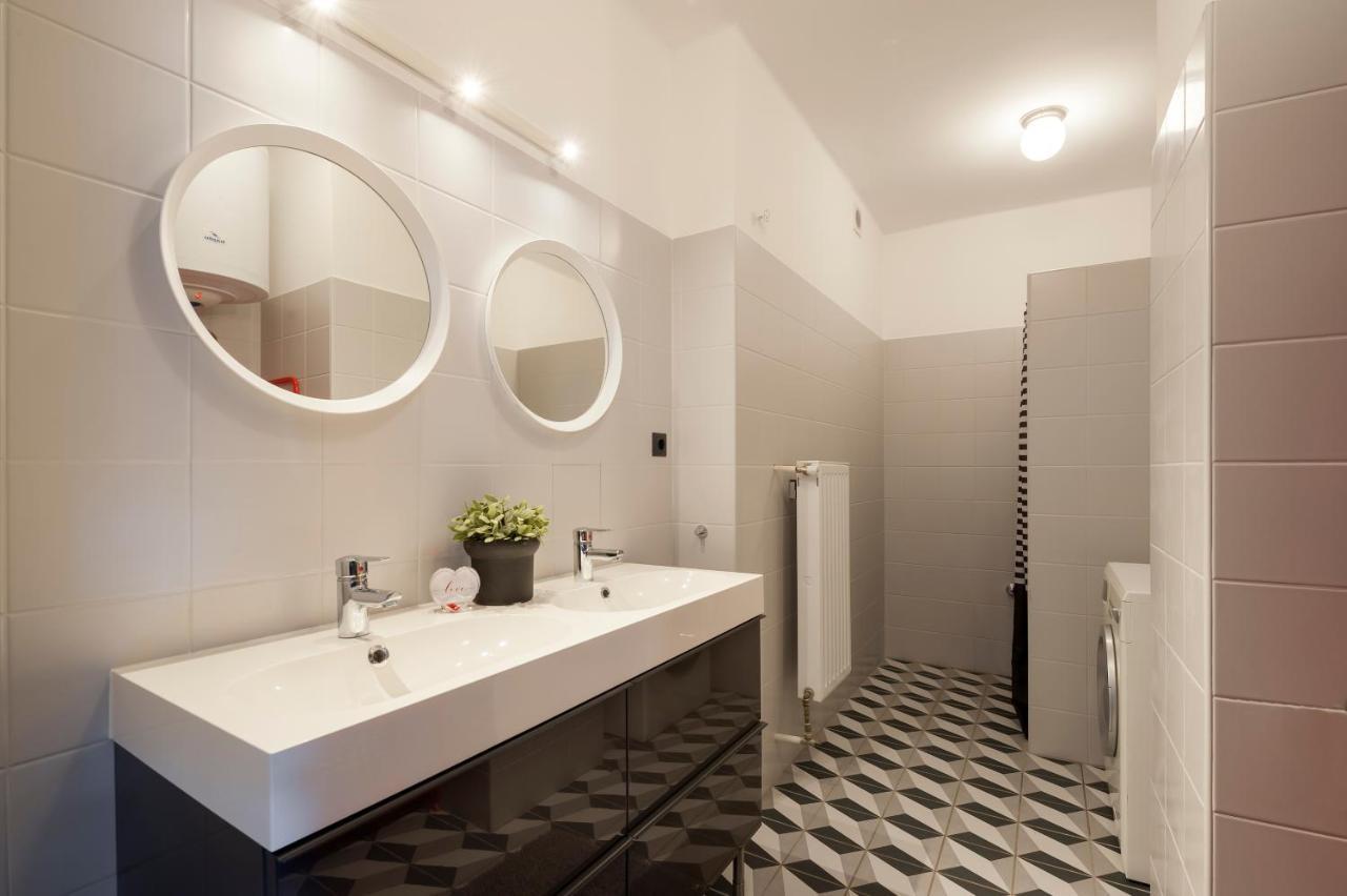 New Design Apartment By Gozsdu Court Budapest Exterior photo